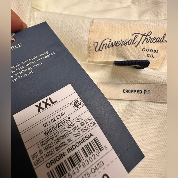 Women's Long Sleeve Button Down Cropped Shirt Universal Thread White Size XXL - Picture 5 of 6